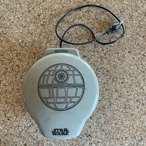 Star Wars waffle maker